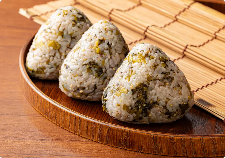 高菜ちりめんじゃこおにぎり